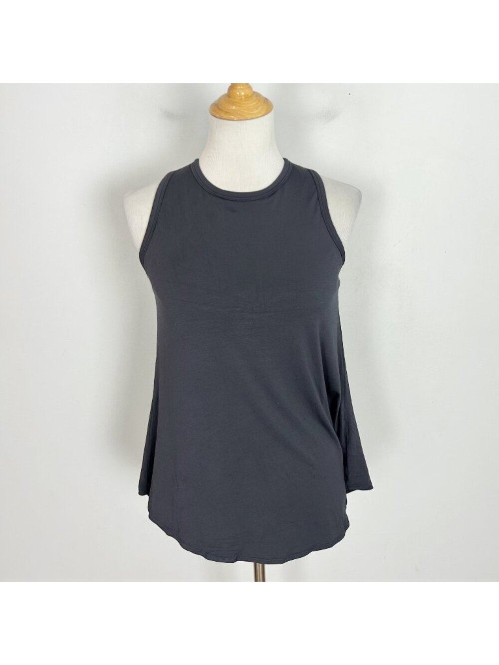 SheBird Gray Freedom Tank Top Built in Bra Size 3 (US 6 S/M) Women's